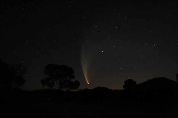 McNaught's Comet in our night sky : Behind the scenes : Fiona Watson Production
